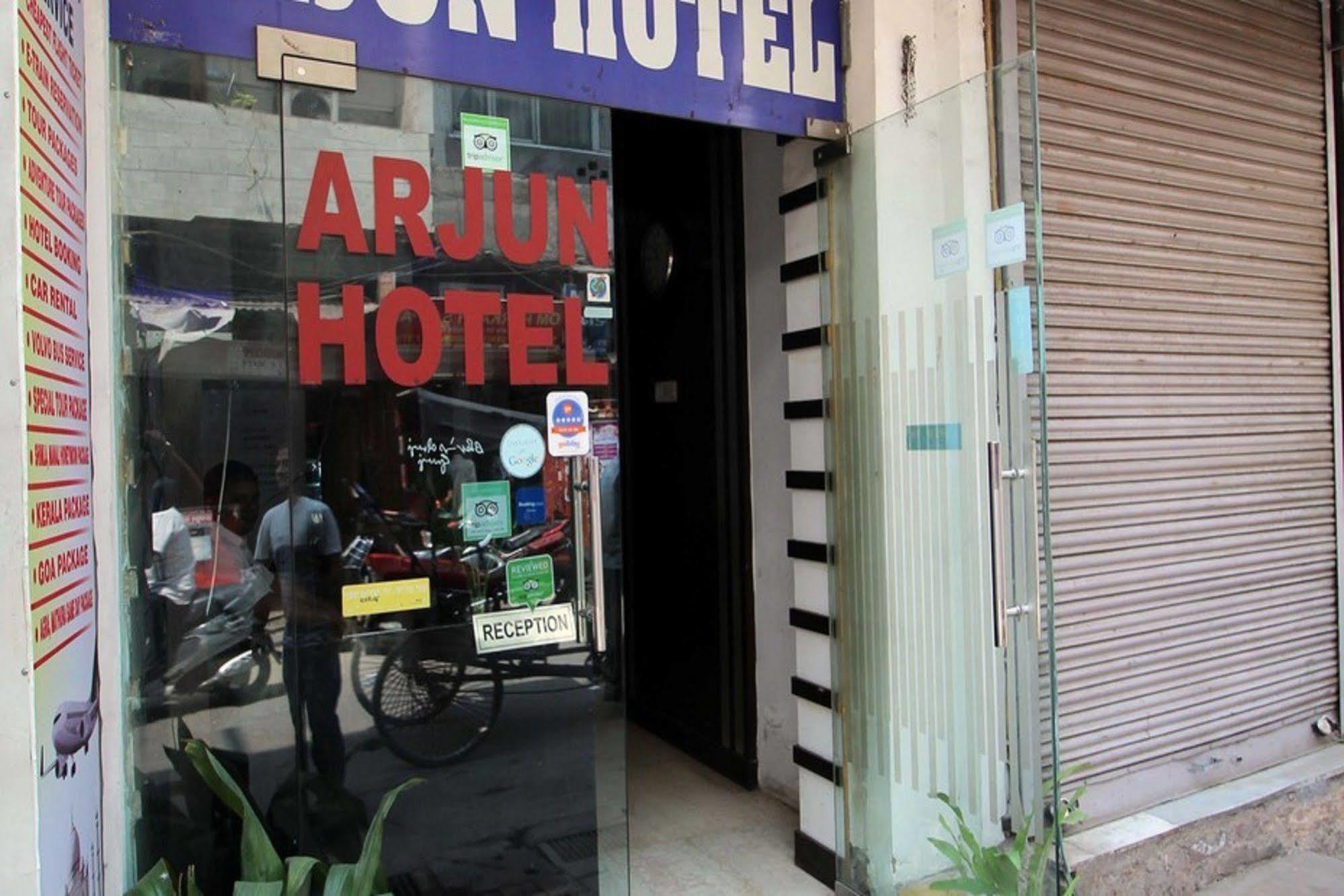 ניו דלהי Hotel Arjun מראה חיצוני תמונה