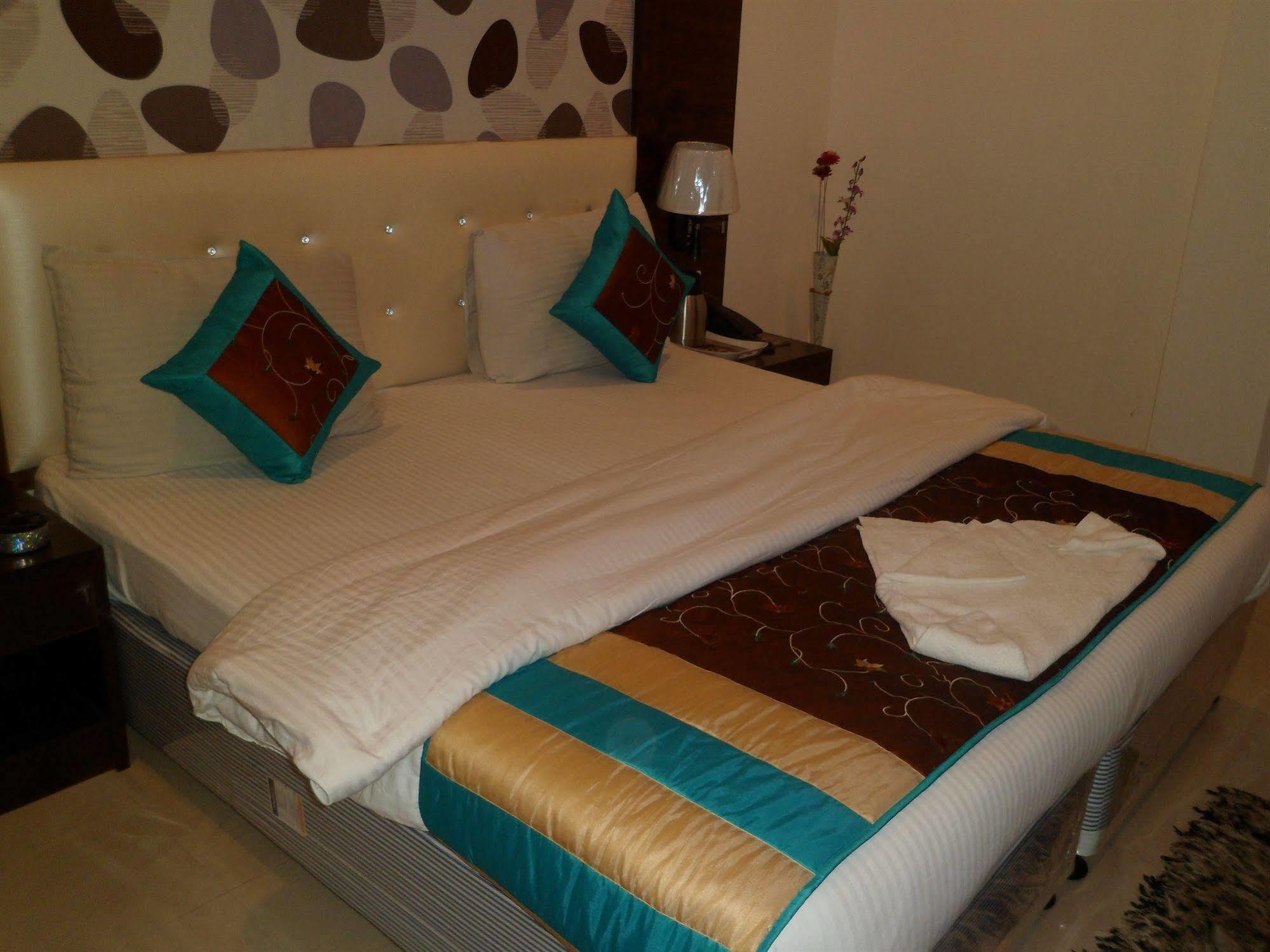 ניו דלהי Hotel Arjun מראה חיצוני תמונה