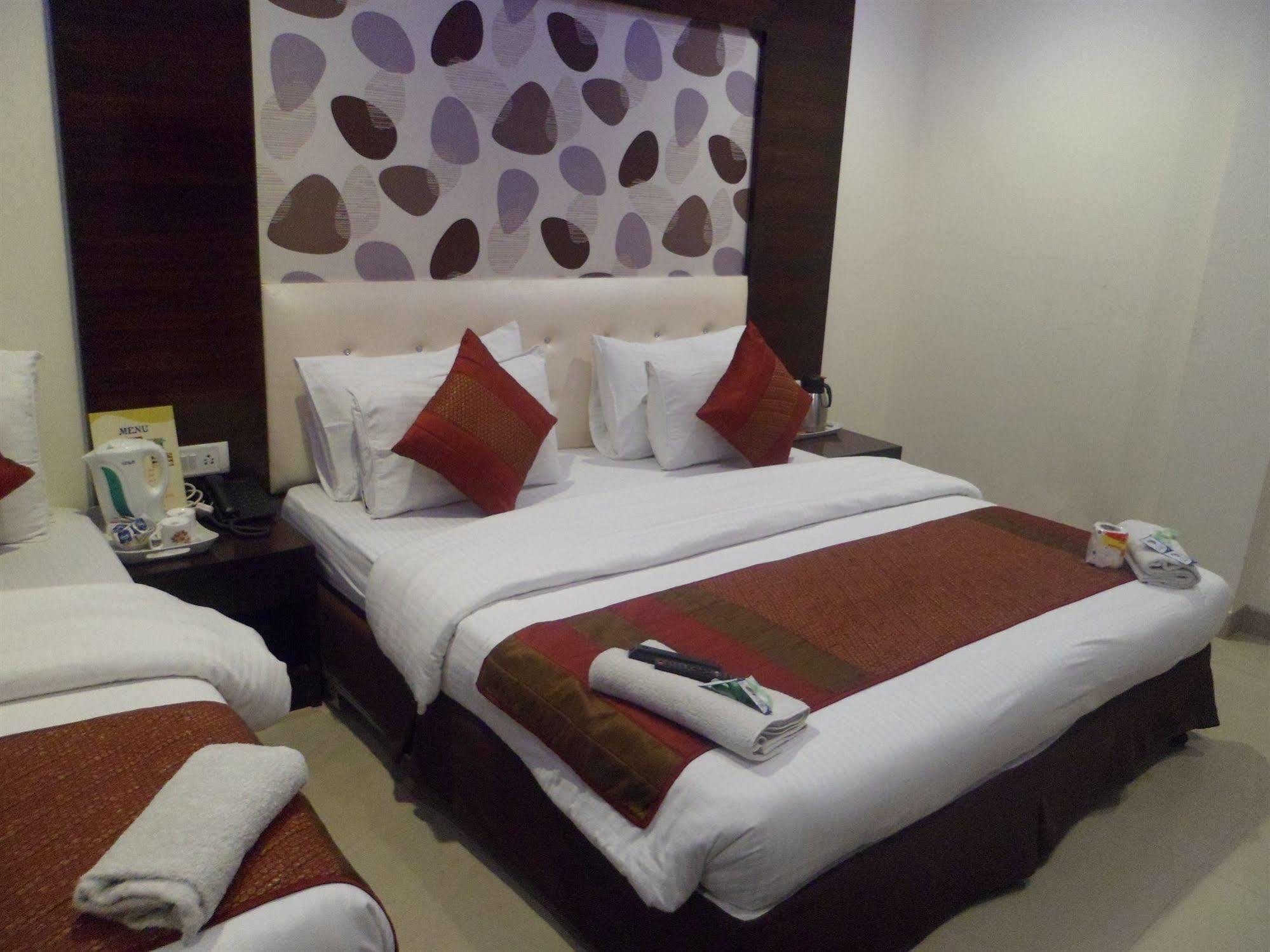 ניו דלהי Hotel Arjun מראה חיצוני תמונה