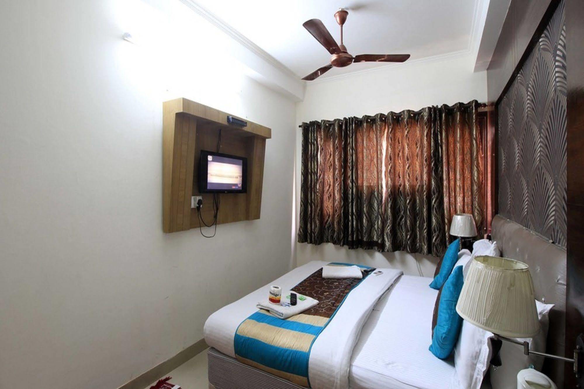 ניו דלהי Hotel Arjun מראה חיצוני תמונה